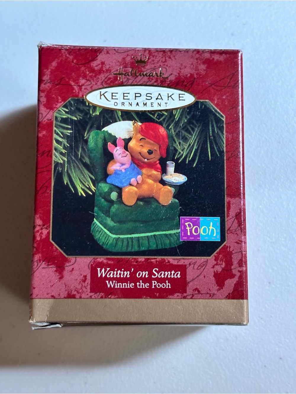 Hallmark Keepsake ornament Winnie the Pooh Waitin' on Santa 1997